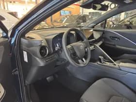 Toyota C-HR thumbnail 6