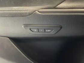 Toyota C-HR thumbnail 7