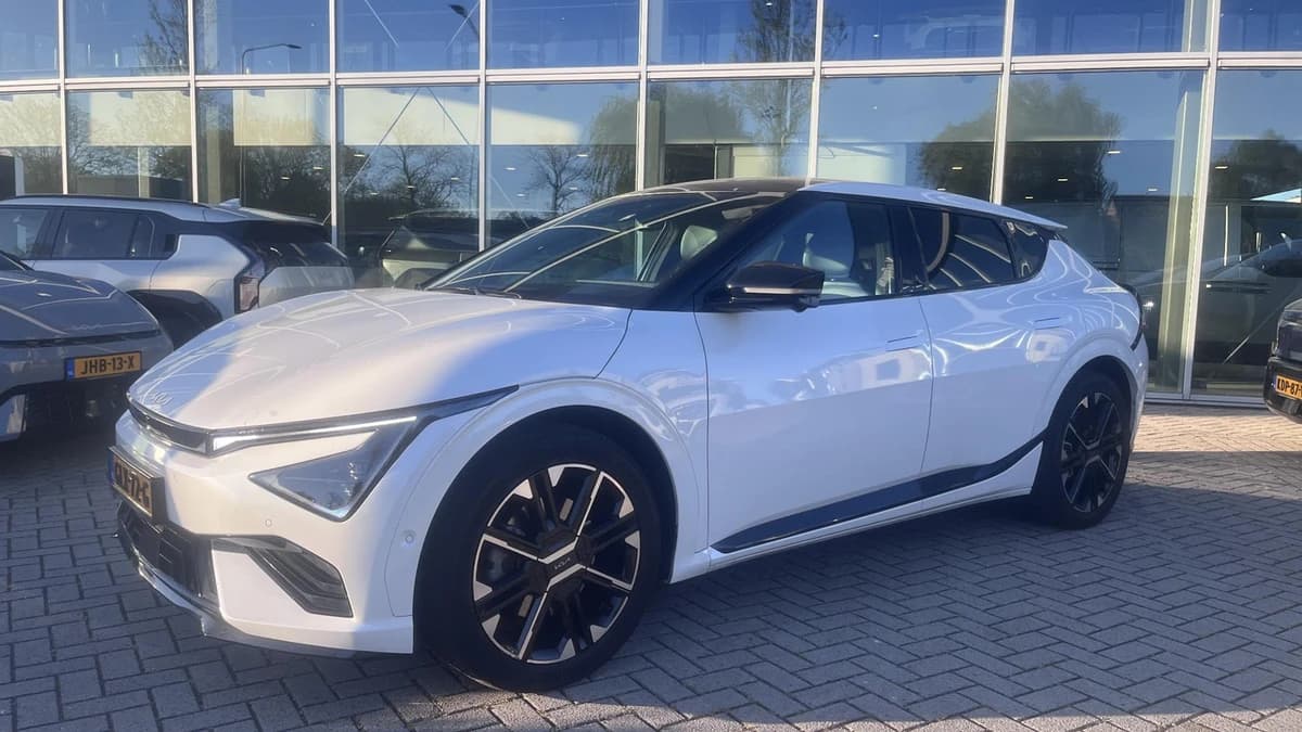 Kia EV6 — foto 1