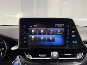 Toyota C-HR thumbnail 18