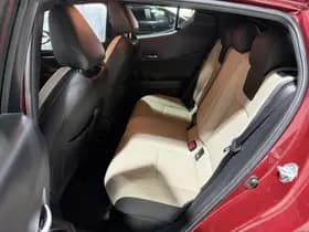 Toyota C-HR thumbnail 32