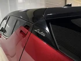 Toyota C-HR thumbnail 45