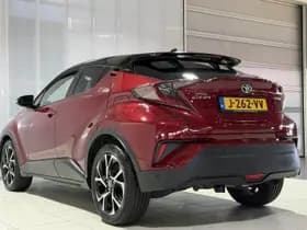 Toyota C-HR thumbnail 6