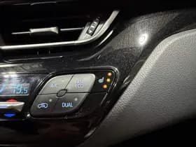 Toyota C-HR thumbnail 56