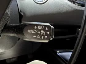Toyota C-HR thumbnail 61