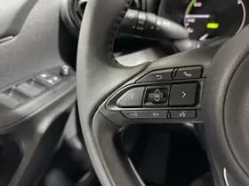 Toyota Yaris thumbnail 16