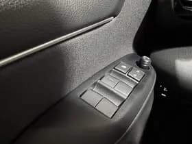 Toyota Yaris thumbnail 35