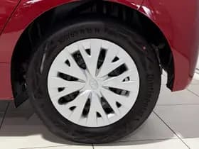 Toyota Yaris thumbnail 7