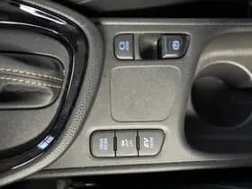 Toyota Yaris-cross thumbnail 23