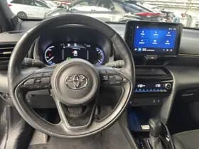Toyota Yaris-cross thumbnail 5