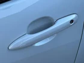 Toyota Yaris thumbnail 42