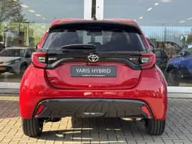 Toyota Yaris thumbnail 8