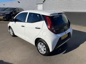 Toyota Aygo thumbnail 5