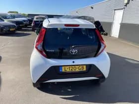 Toyota Aygo thumbnail 6