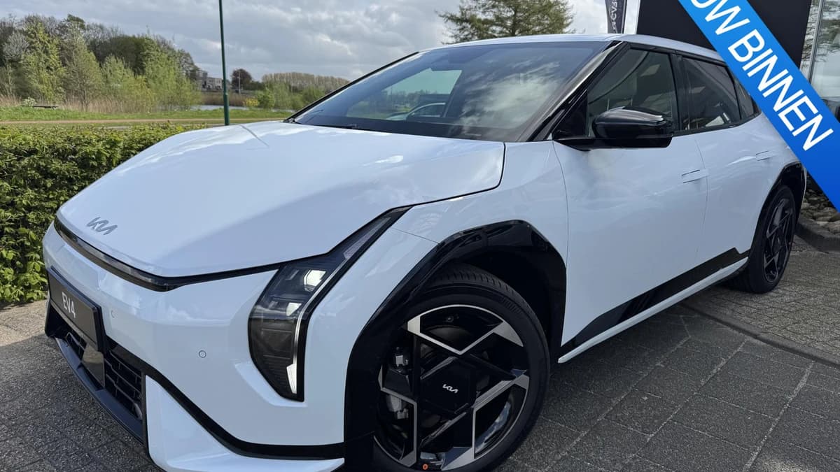 Kia EV4 — foto 1