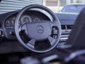 Mercedes-Benz SL-Klasse Cabrio 280 / NL Auto / Volledige Historie thumbnail 30