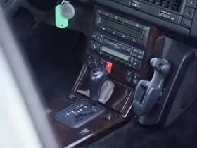 Mercedes-Benz SL-Klasse Cabrio 280 / NL Auto / Volledige Historie thumbnail 44