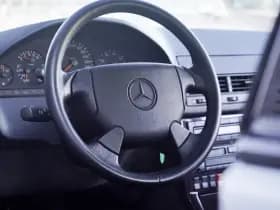 Mercedes-Benz SL-Klasse Cabrio 280 / NL Auto / Volledige Historie thumbnail 6