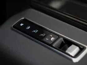 Land Rover Range Rover P400e / Pano / Stoelklima thumbnail 14