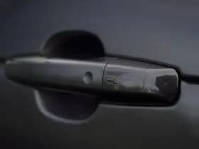 Land Rover Range Rover P400e / Pano / Stoelklima thumbnail 41