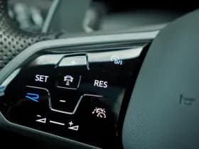 Volkswagen Golf 2.0 TSI R 4Motion thumbnail 32