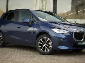 BMW 2 Serie Active Tourer 220i thumbnail 11