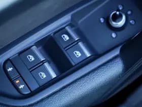 Audi Q5 2.0 TDI quattro Sport S Line thumbnail 14