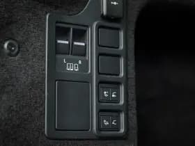 Land Rover Discovery 3.0 D250 R-Dynamic SE thumbnail 30