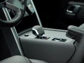 Land Rover Discovery 3.0 D250 R-Dynamic SE thumbnail 34