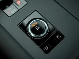 Land Rover Discovery 3.0 D250 R-Dynamic SE thumbnail 39