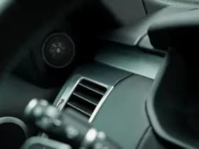 Land Rover Discovery 3.0 D250 R-Dynamic SE thumbnail 49