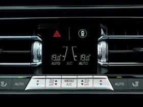 BMW 8 Serie Gran Coupé M850i xDrive High Executive thumbnail 19