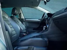 Volkswagen E-Golf / Stoelverwarming / Incl BTW / DAB / Camera / Adaptive Cruise thumbnail 32