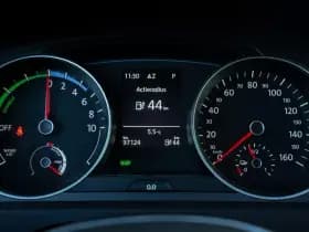 Volkswagen E-Golf / Stoelverwarming / Incl BTW / DAB / Camera / Adaptive Cruise thumbnail 5