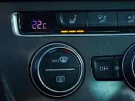 Volkswagen E-Golf / Stoelverwarming / Incl BTW / DAB / Camera / Adaptive Cruise thumbnail 45