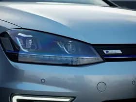 Volkswagen E-Golf / Stoelverwarming / Incl BTW / DAB / Camera / Adaptive Cruise thumbnail 10