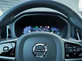 Volvo XC60 2.0 T6 Plug-in hybrid AWD Plus Dark thumbnail 17