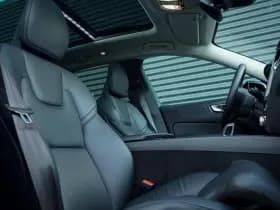 Volvo XC60 2.0 T6 Plug-in hybrid AWD Plus Dark thumbnail 18