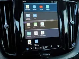 Volvo XC60 2.0 T6 Plug-in hybrid AWD Plus Dark thumbnail 19