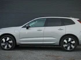 Volvo XC60 2.0 T6 Plug-in hybrid AWD Plus Dark thumbnail 3