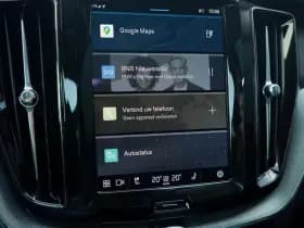 Volvo XC60 2.0 T6 Plug-in hybrid AWD Plus Dark thumbnail 30