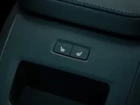 Volvo XC60 2.0 T6 Plug-in hybrid AWD Plus Dark thumbnail 52