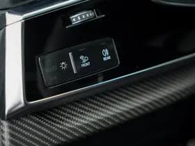 Audi Q8 4.0 TFSI RS Q8 quattro thumbnail 26