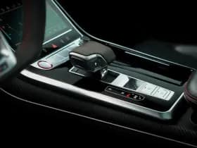 Audi Q8 4.0 TFSI RS Q8 quattro thumbnail 31