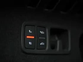 Audi Q8 4.0 TFSI RS Q8 quattro thumbnail 33