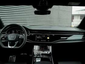 Audi Q8 4.0 TFSI RS Q8 quattro thumbnail 7