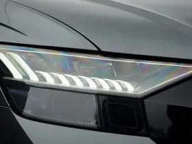 Audi Q8 4.0 TFSI RS Q8 quattro thumbnail 10