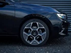 Opel Astra 1.2 GS Line thumbnail 11