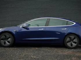 Tesla Model 3 Standard RWD Plus 60 kWh thumbnail 3