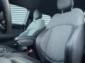 MINI Mini Electric Essential 33 kWh thumbnail 2